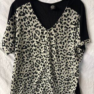 Bobeau-Womens Top-Leopard Print- Sz-XL
